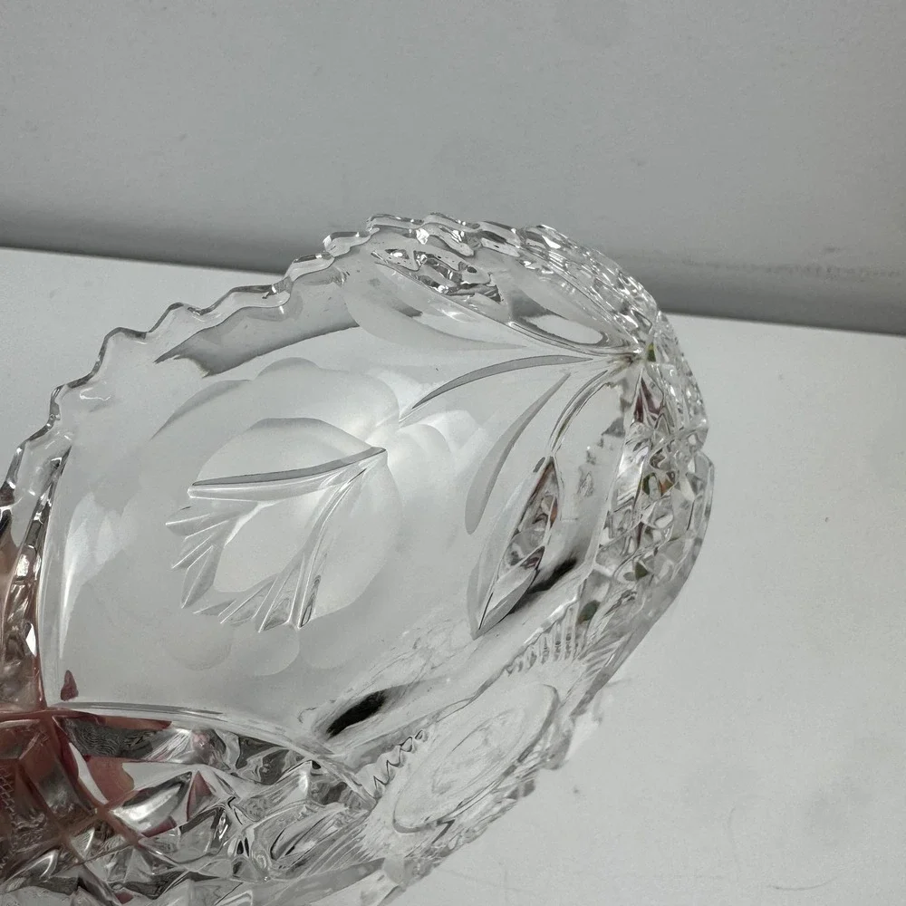 Vintage Clear‎ Cut Crystal Floral Serving Bowl Starburst Pattern Sawtooth Rim